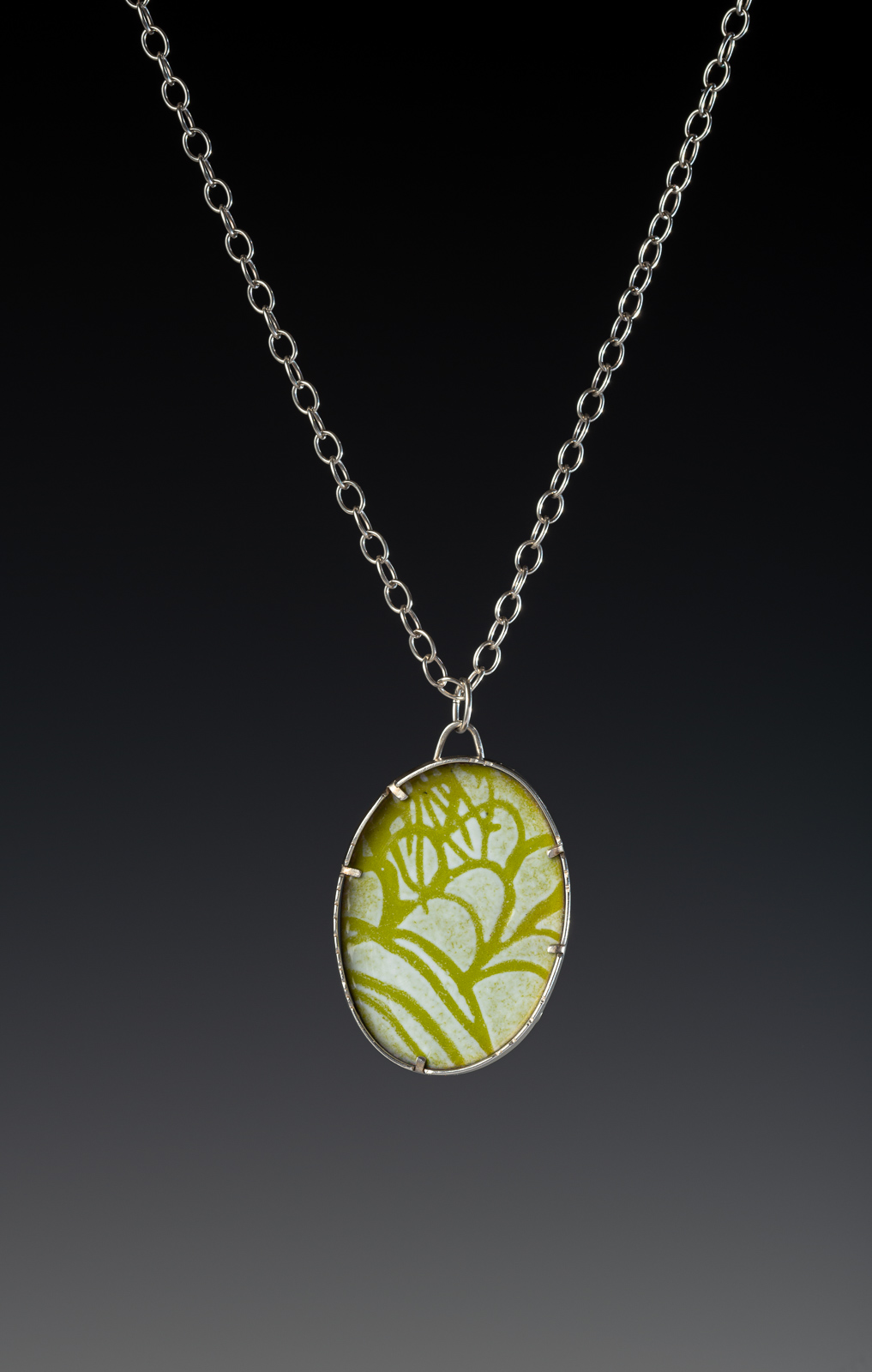 Garden scene pendant